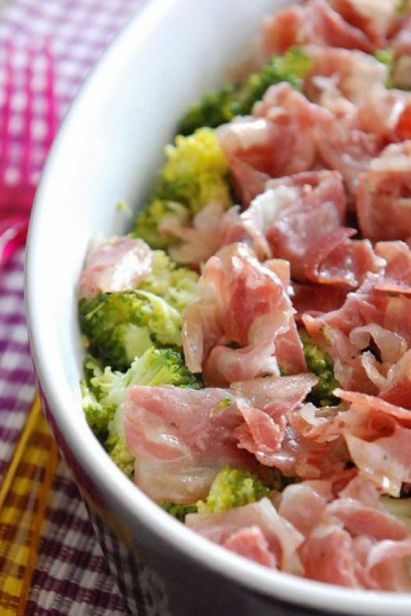 Hearty Cheese Broccoli Casserole - #recipe by #eatwell101 - https://003.wrwe1r1zs3czx3c.workers.dev/easy-broccoli-cheese-casserole