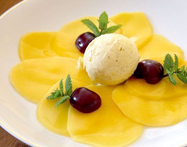 Fresh Mango Carpaccio with Ice Cream