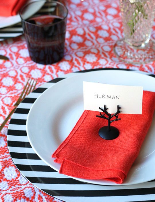 5 Spooky DIY Place Cards for Halloween