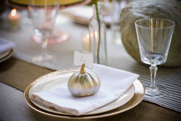 10 DIY Place Cards to Charm Up Your Thanksgiving Table