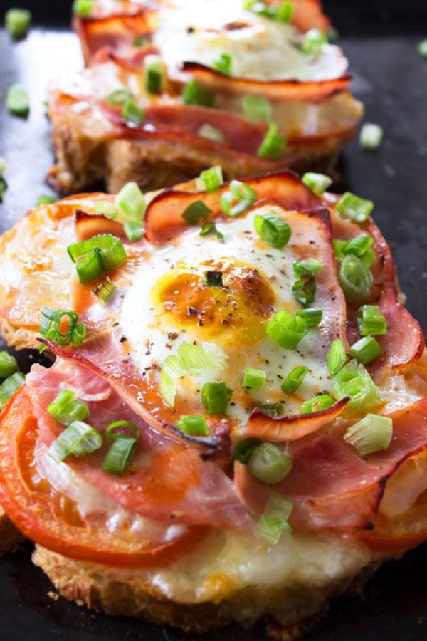 Sheet Pan Breakfast Toast with eggs, Ham, Tomato and Mozzarella - #recipe by #eatwell101 - https://003.wrwe1r1zs3czx3c.workers.dev/baked-breakfast-pizza-toast-recipe