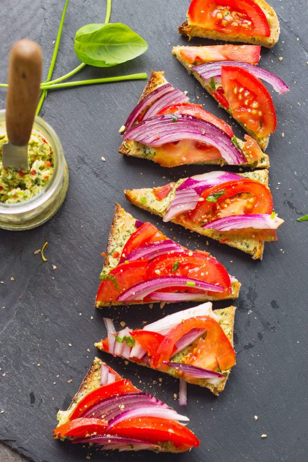 Herb Butter Tomato Bruschetta Recipe - #recipe by #eatwell101 - https://003.wrwe1r1zs3czx3c.workers.dev/tomato-red-onion-bruschetta-with-herb-flavored-butter
