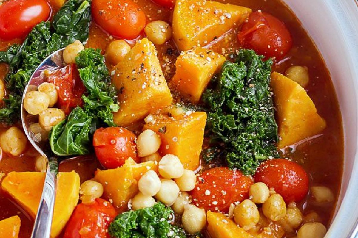 Sweet Potato, Kale and Chickpea Soup {Vegan}