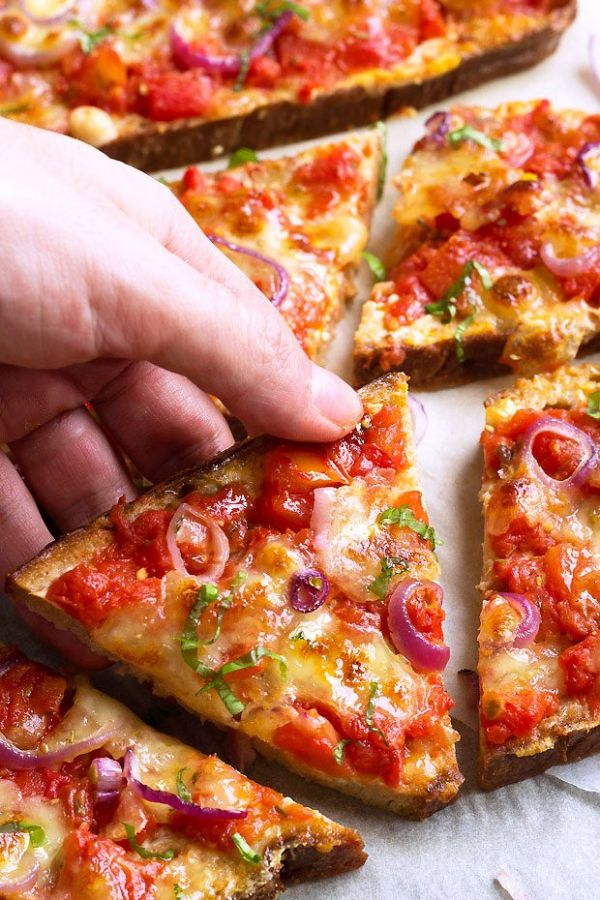 French Toasts Pizza - #recipe by #eatwell101 - https://003.wrwe1r1zs3czx3c.workers.dev/pizza-french-toasts-breakfast-recipe