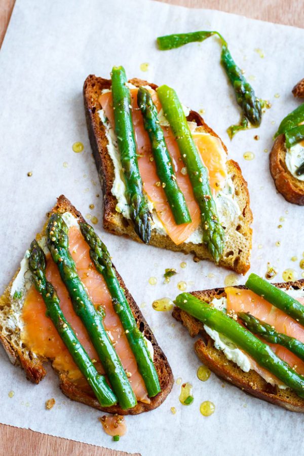 Cream Cheese, Asparagus and Salmon Tartines - #recipe by #eatwell101 - https://003.wrwe1r1zs3czx3c.workers.dev/asparagus-tartines-recipe