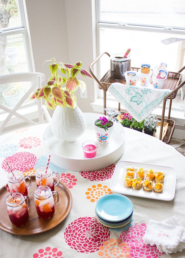 14 DIY Tabletop Ideas to Help You Entertain This Summer!