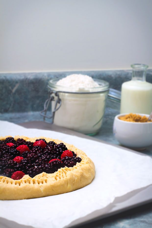 rustic berry tart