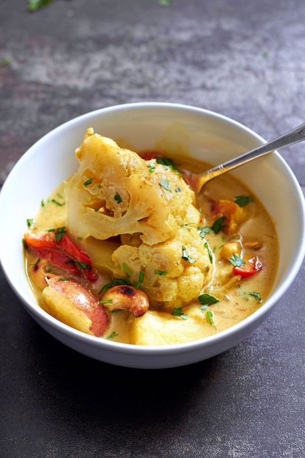 Slow Cooker Whole Cauliflower Curry and Cashew - #recipe by #eatwell101 - https://003.wrwe1r1zs3czx3c.workers.dev/slow-cooker-cashew-cauliflower-curry-recipe