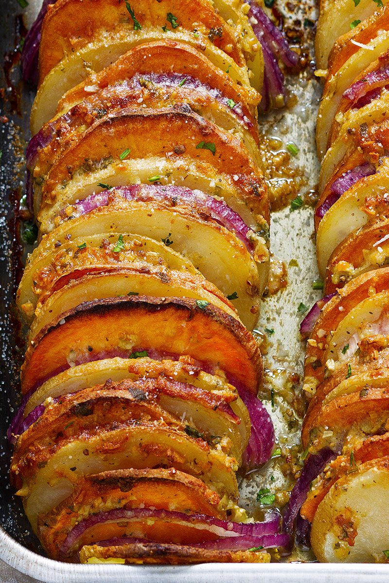 Garlic Parmesan Roasted Potatoes