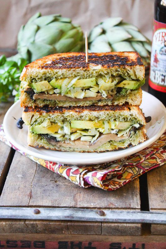 Lean Green Portobello, Pesto & Artichoke Panini