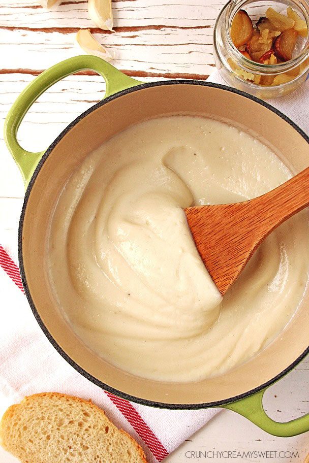 Roasted Garlic Cauliflower Alfredo Sauce