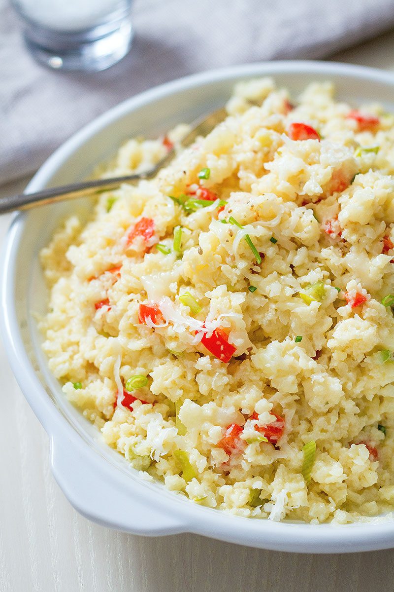 Low-carb-cheese-cauliflower-fried rice