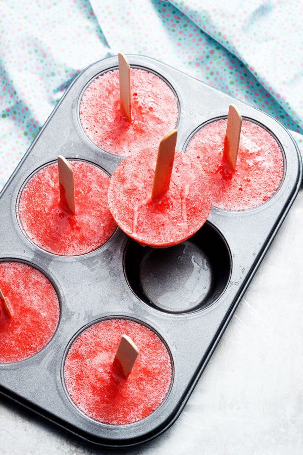 Fruit Popsicles Recipe - #recipe by #eatwell101 - https://003.wrwe1r1zs3czx3c.workers.dev/kiwi-strawberry-fruit-popsicles