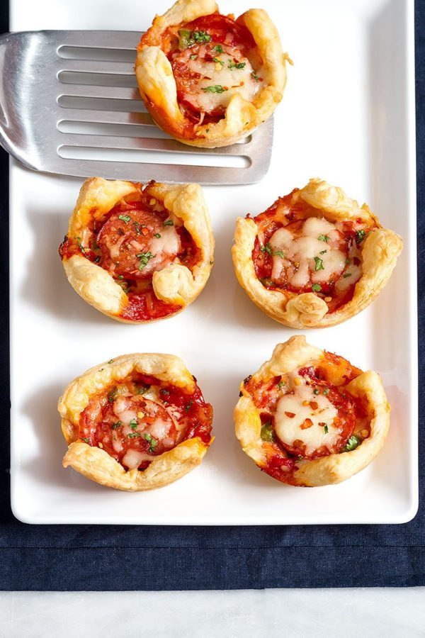 Pepperoni Pizza Cups - #recipe by #eatwell101 - https://003.wrwe1r1zs3czx3c.workers.dev/pepperoni-pizza-puffs