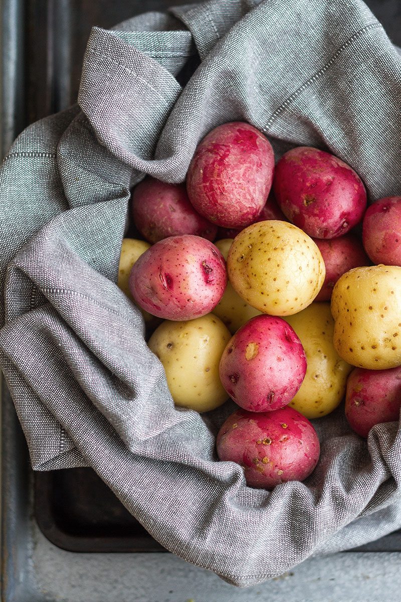 Instant Pot Garlic Brown Butter Potatoes — Ready in 7 minutes, the easiest and fastest potatoes you will ever make. So moist and flavorful!