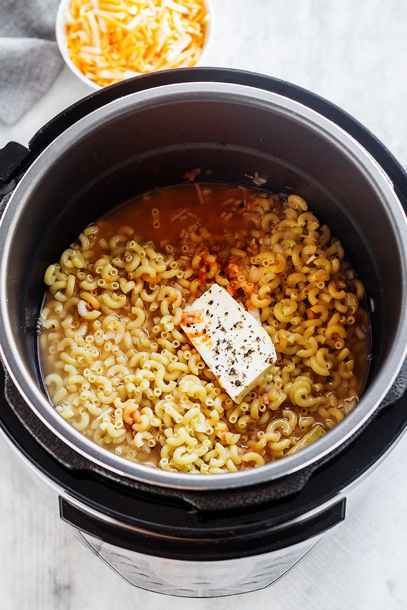 Instant Pot mac and cheese — Pure deliciousness, comfort and pleasure! Comfort food at its best for an instant dinner!