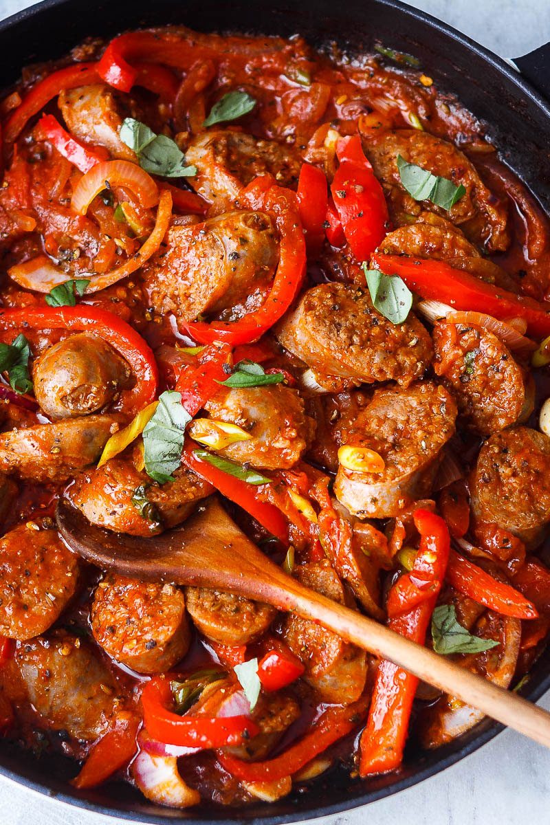 Italian Sausage and Peppers – Easy and full of flavor! Cooked in one pan for an easy weeknight dinner.