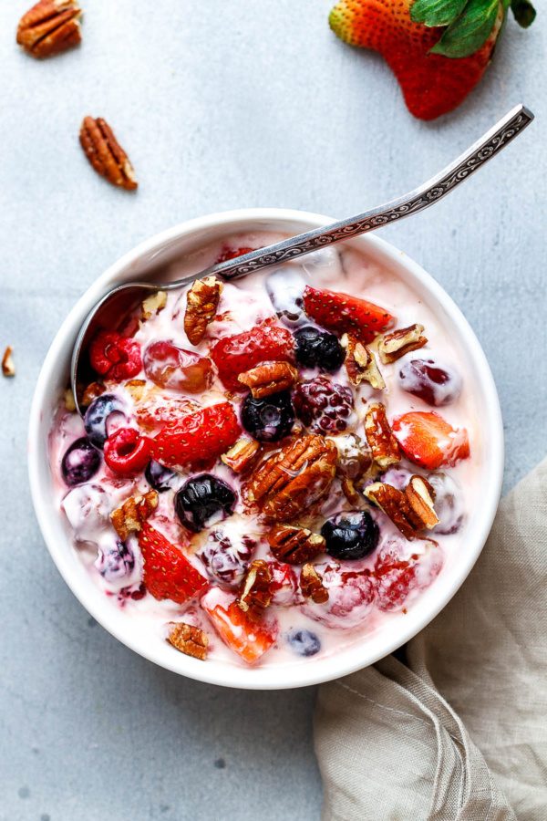 Berry Cheesecake Fruits Salad - #recipe by #eatwell101 - https://003.wrwe1r1zs3czx3c.workers.dev/berry-cheesecake-salad-recipe