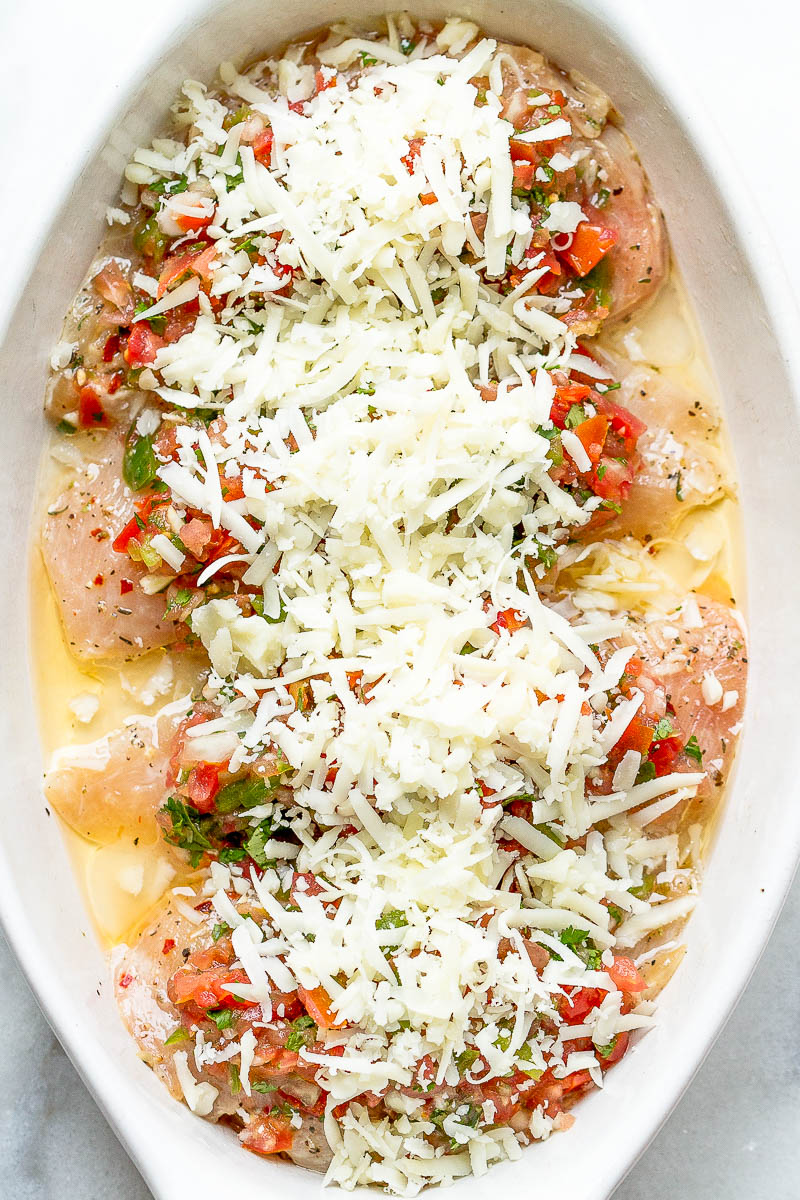Cheesy Salsa Chicken Casserole - An incredibly delicious meal loaded with fresh flavors.