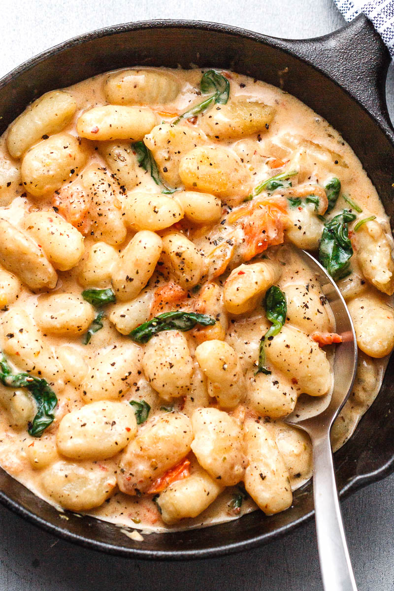 Potato Gnocchi in Bacon Spinach Cream Sauce - A delicious restaurant quality weeknight meal - Made in 20 minutes or less!