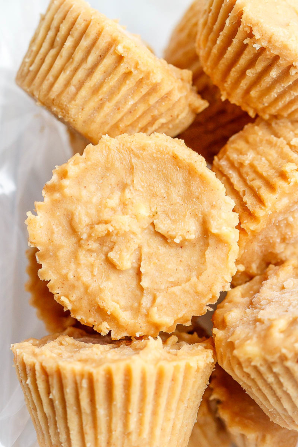 Keto Cream Cheese Peanut Butter Fat Bombs - #recipe by #eatwell101 - https://003.wrwe1r1zs3czx3c.workers.dev/keto-peanut-butter-fat-bombs-recipe