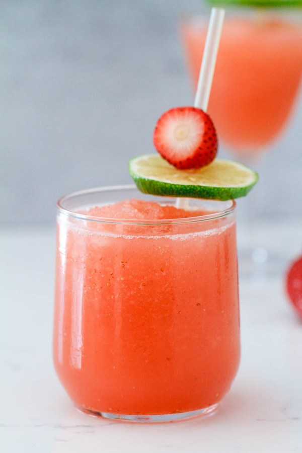 Summer Fruit Wine Slushies - #recipe by #eatwell101 - https://003.wrwe1r1zs3czx3c.workers.dev/summer-fruit-wine-slushies-recipe