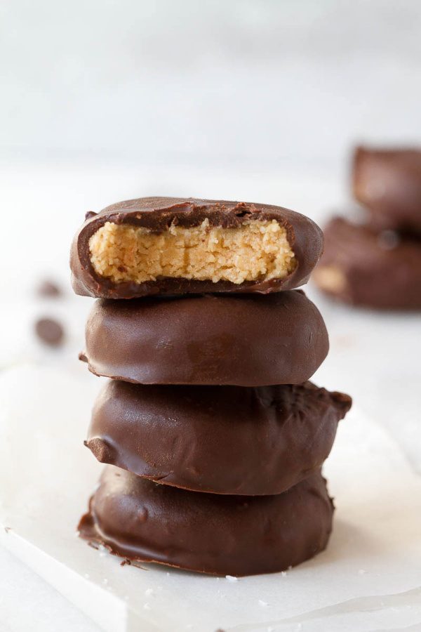 Chocolate Peanut Butter Fat Bombs - #recipe by #eatwell101 - https://003.wrwe1r1zs3czx3c.workers.dev/chocolate-peanut-butter-coconut-fat-bombs