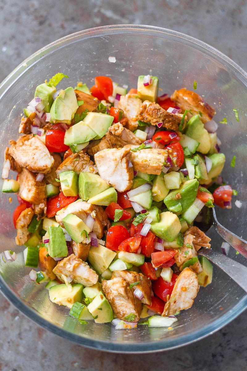Healthy Avocado Chicken Salad - This salad is so light, flavorful, and easy to make! Perfect for your next barbecue or potluck!