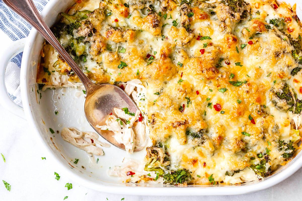 Chicken Broccoli Casserole - A warm and comforting chicken casserole your whole family will love!