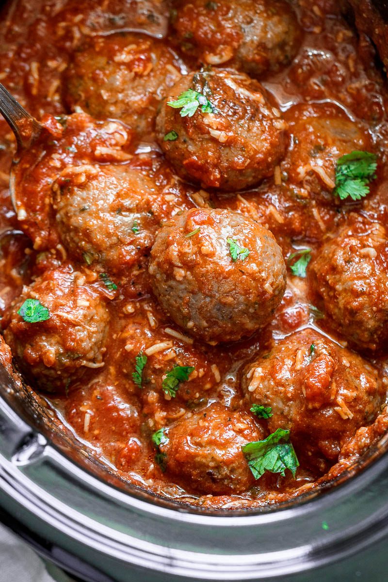 Slow Cooker Italian Sausage Meatballs - A dreamy and hearty, comfort-style slow cooker recipe that's too good NOT to be on rotation!