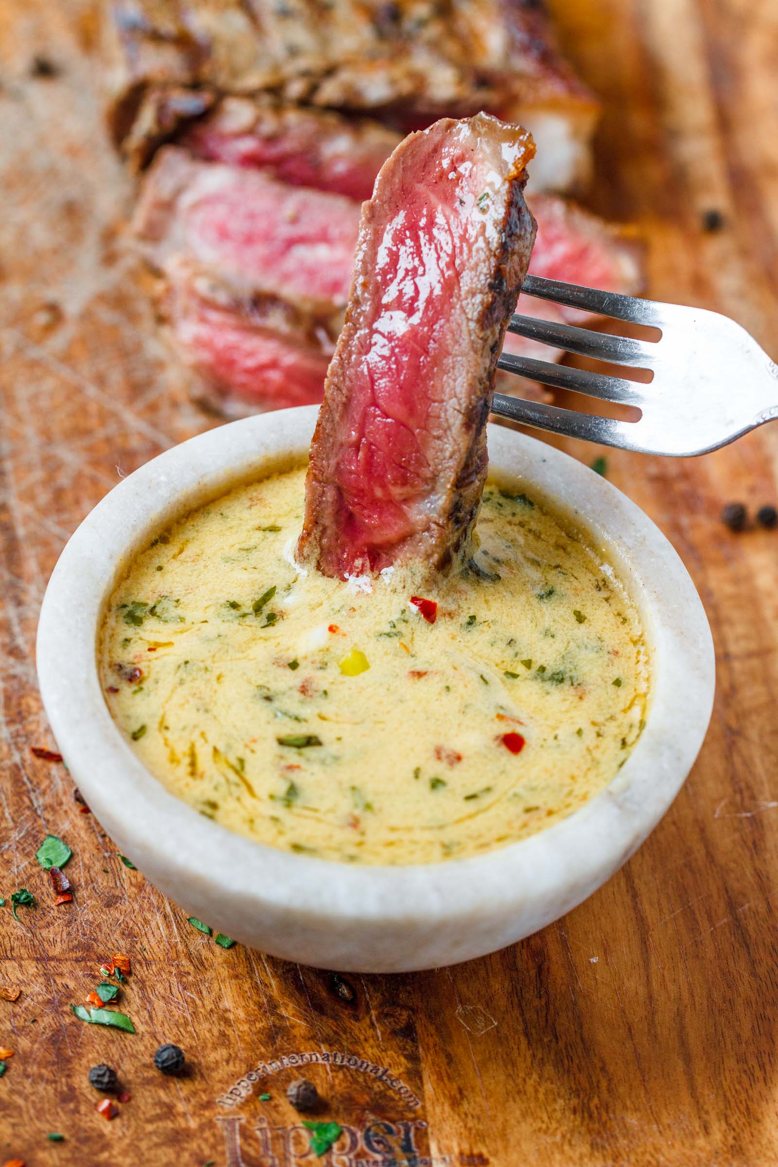 Cowboy Butter Dipping Sauce Recipe - #eatwell101,#recipe This #garlic #butter #dipping sauce is the bomb! 