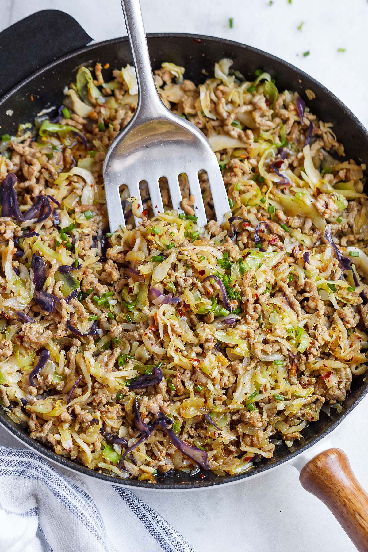 Egg Roll Bowl Recipe - #eatwell101 #recipe #lowcarb #keto #paleo #glutenfree - Super easy to make, and so nourishing. All of the great flavor of Egg Rolls, without the carbs! 