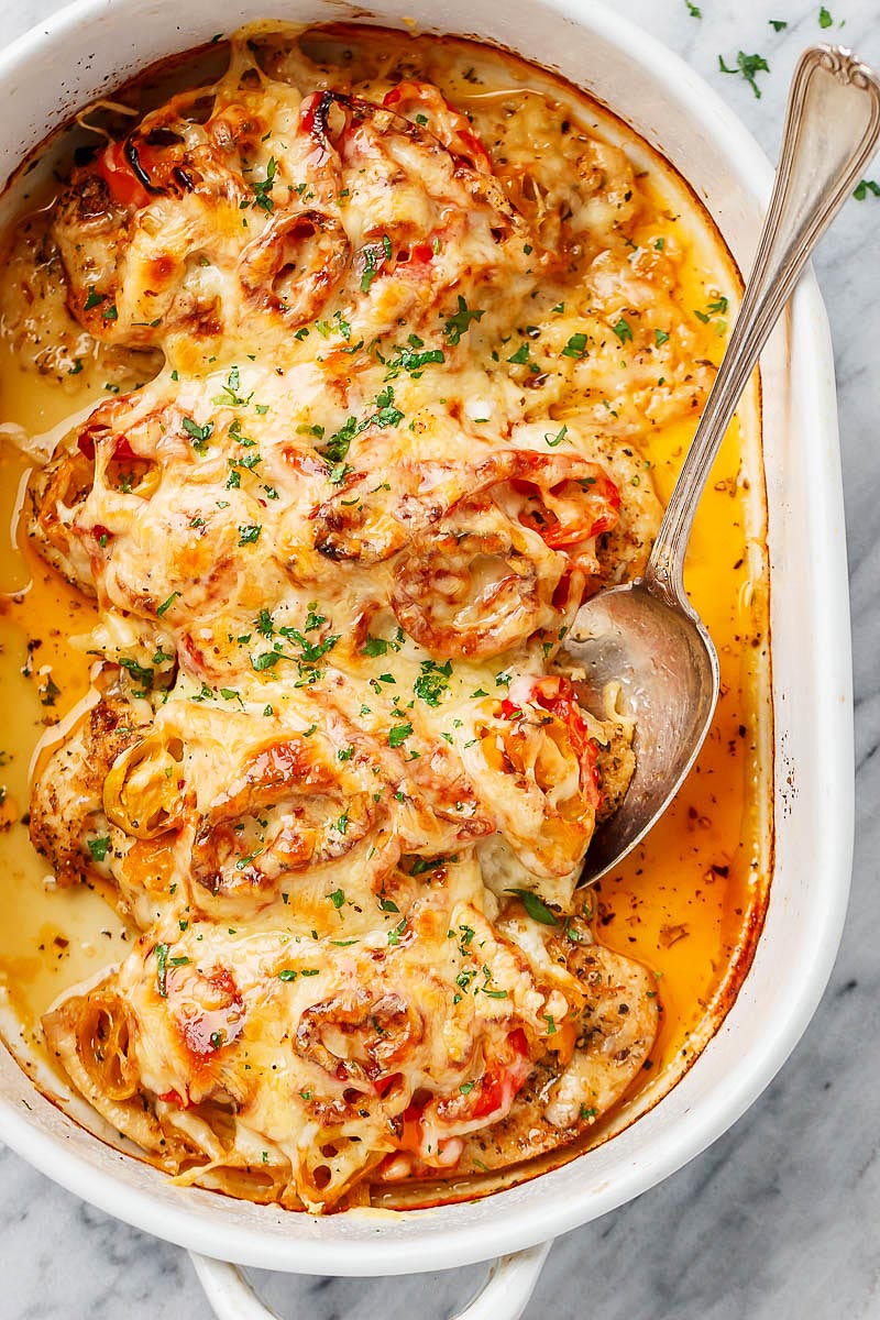 Baked Chicken Casserole with Pickled Chili, Mozzarella & Pepper Jack -  #eatwell101 #recipe #keto #lowcarb - This crazy delicious baked chicken casserole is so quick and easy to make. Baked Chicken casserole, chicken casserole #dinner