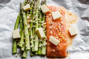 Baked Salmon in Foil with Asparagus and Lemon Garlic Butter Sauce