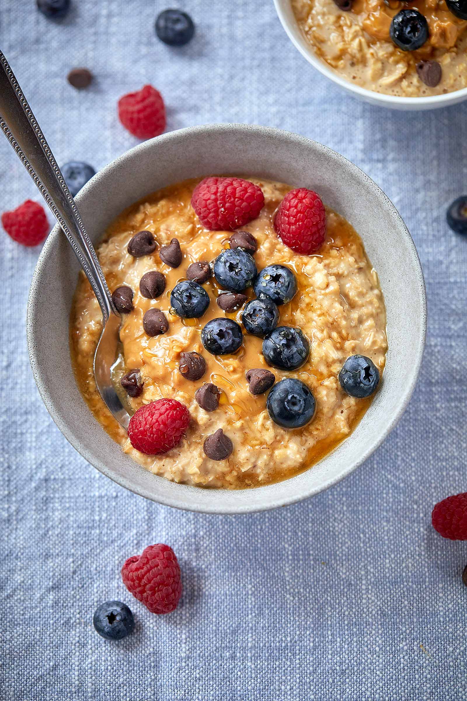 Healthy Chocolate Peanut Butter Oatmeal Breakfast 1