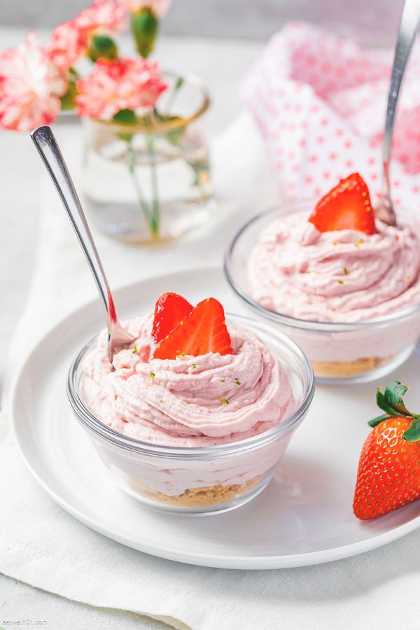 No-Bake Strawberry Cheesecakes - #recipe by #eatwell101 - https://003.wrwe1r1zs3czx3c.workers.dev/no-bake-strawberry-cheesecake-recipe