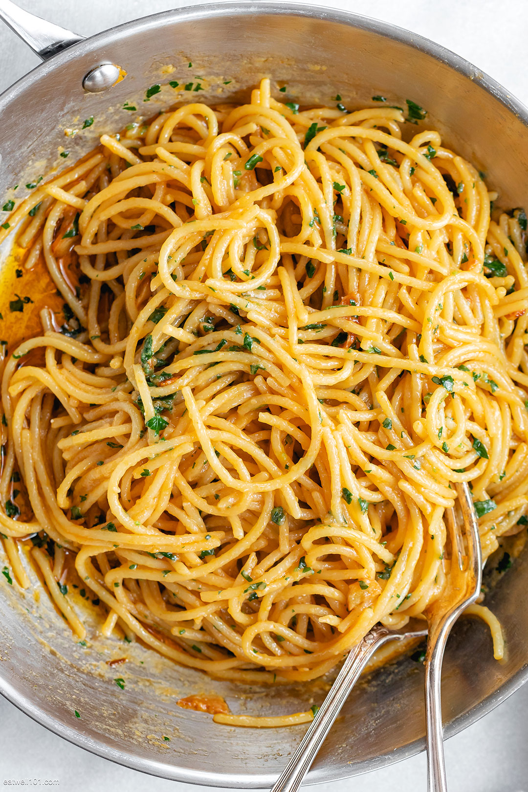 Spicy Garlic Butter Pasta