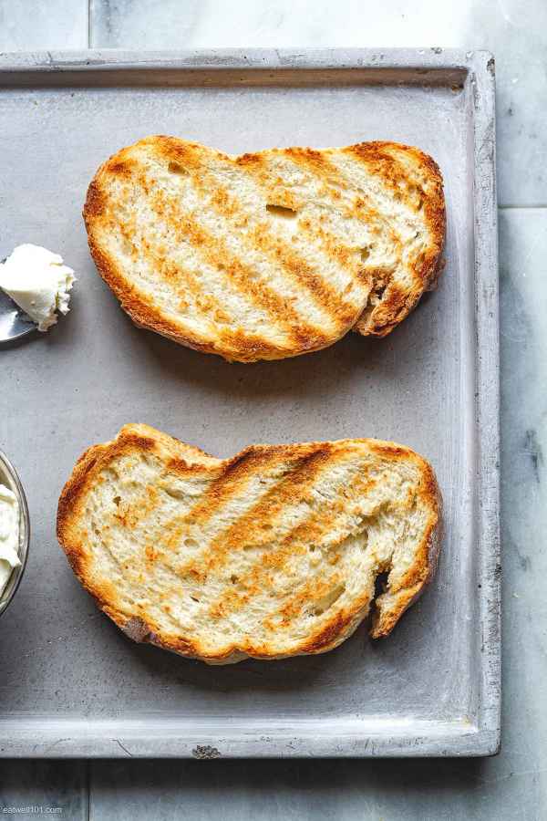 Cheesy Smoked Salmon Toasts