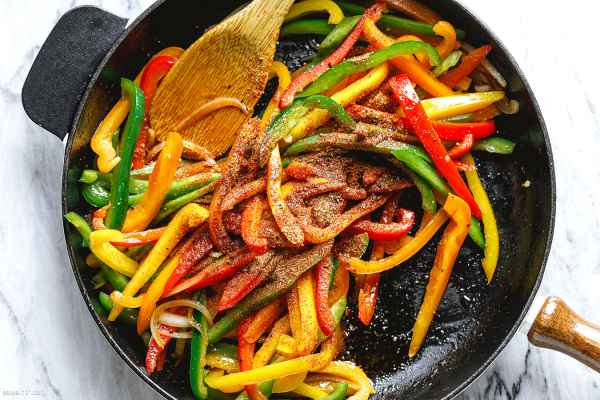 Creamy Fajita Chicken Breasts Skillet