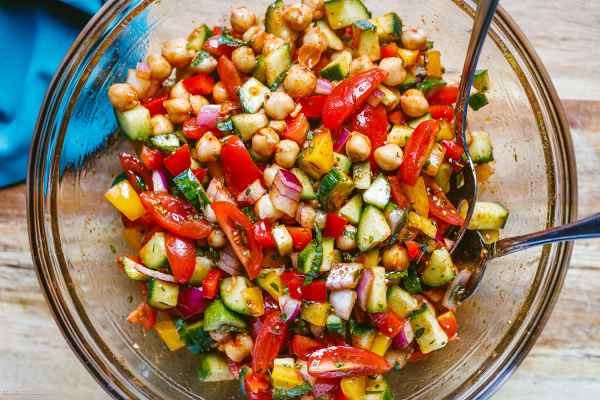 Mediterranean Chickpea Salad
