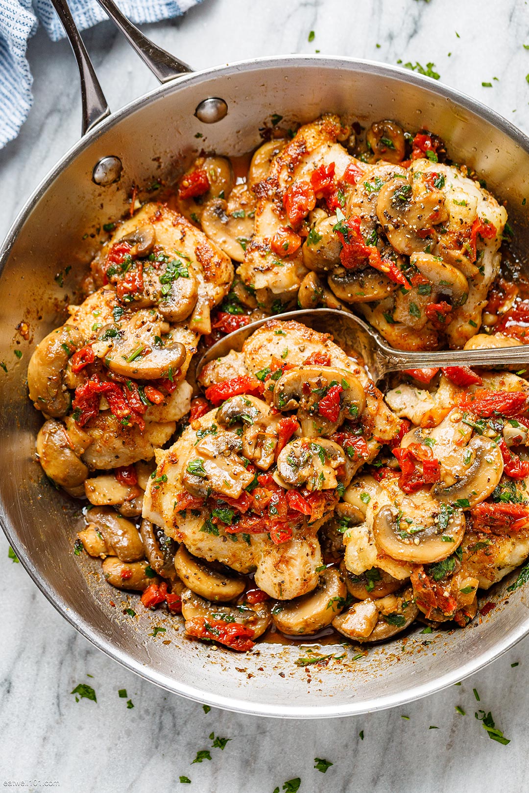 Garlic Mushroom Chicken Thighs recipe 1