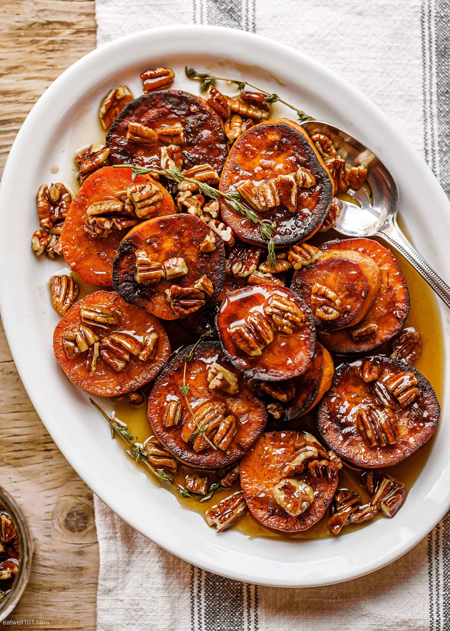 Roasted Maple Pecan Sweet Potatoes 3