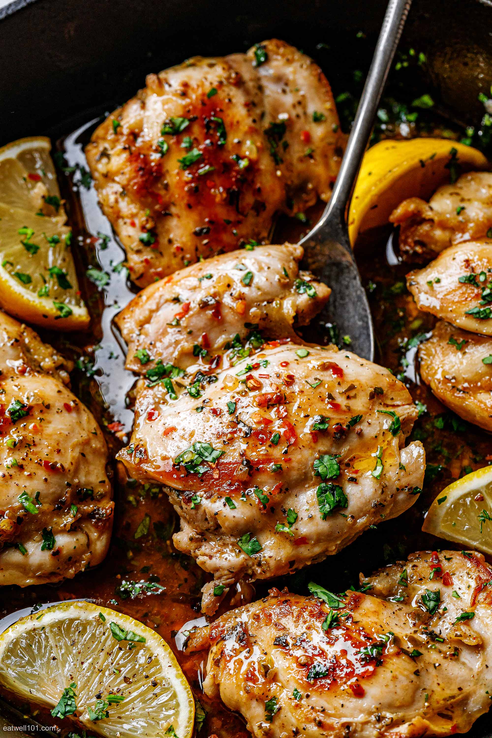 Garlic Lemon Baked Chicken Thighs 3