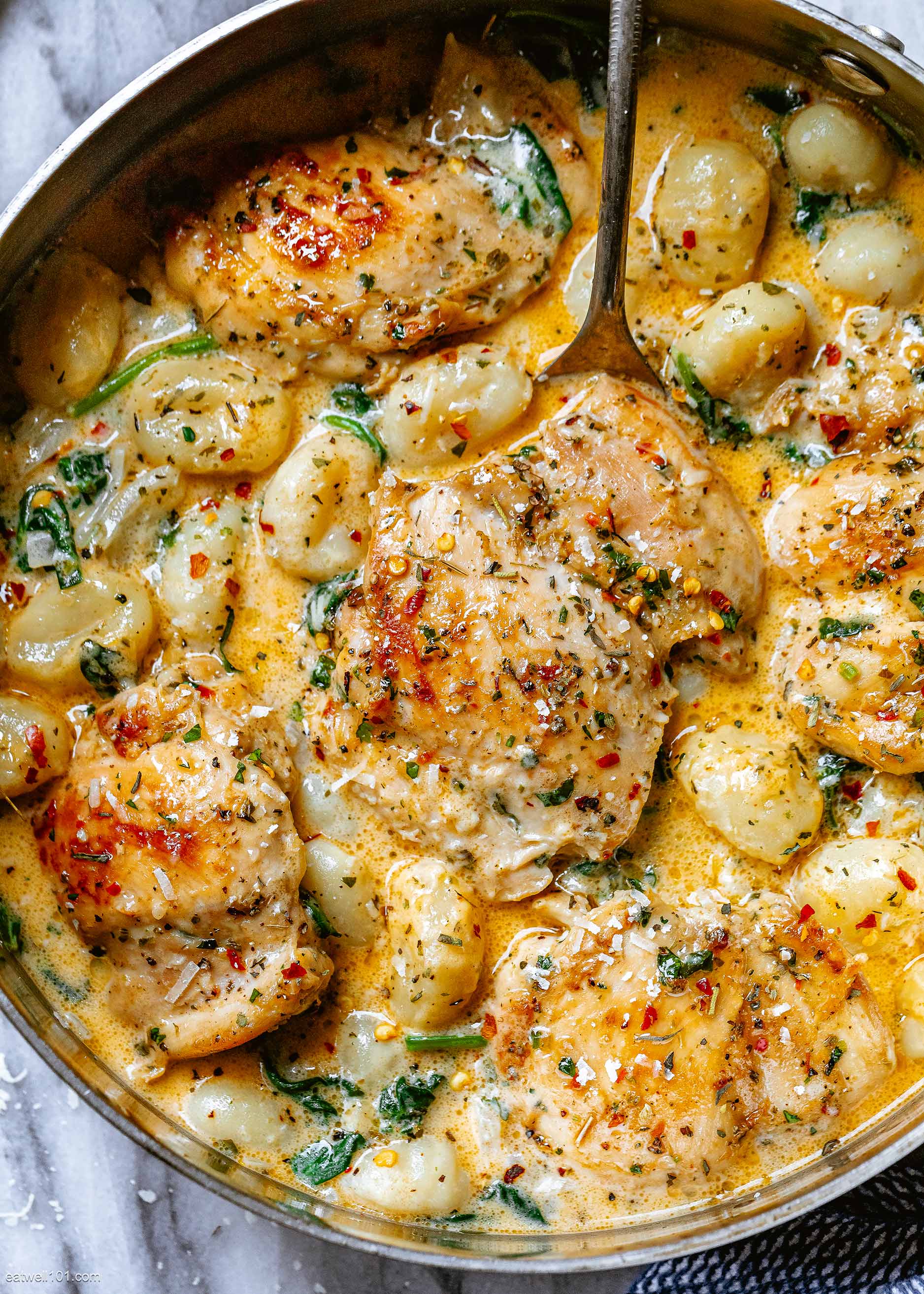Creamy Garlic Spinach Chicken Gnocchi