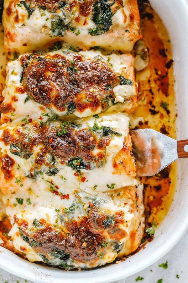 Spinach Salmon Casserole with Cream Cheese and Mozzarella - #recipe by #eatwell101 - https://003.wrwe1r1zs3czx3c.workers.dev/spinach-salmon-casserole-recipe