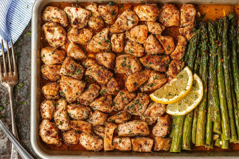 Baked Chicken Bites with Asparagus