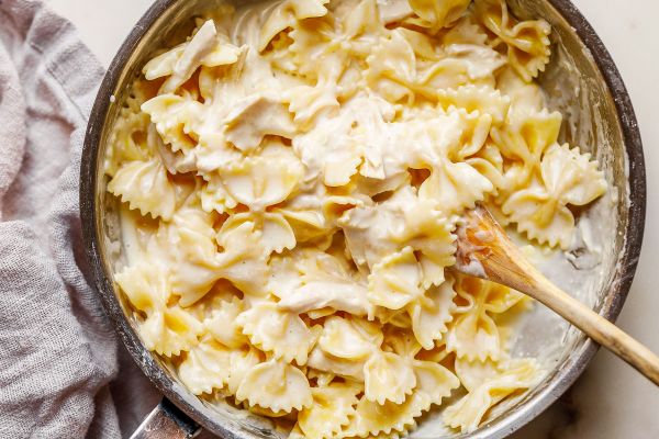 Cream Cheese Spinach Chicken Pasta