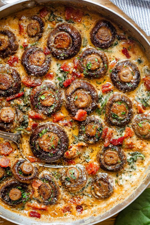 Creamy Garlic Mushrooms with Bacon Spinach - #recipe by #eatwell101 - https://003.wrwe1r1zs3czx3c.workers.dev/creamy-garlic-mushrooms-recipe
