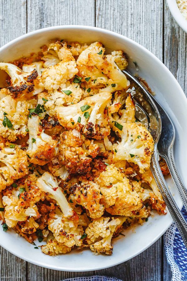 Garlic Parmesan Roasted Cauliflower