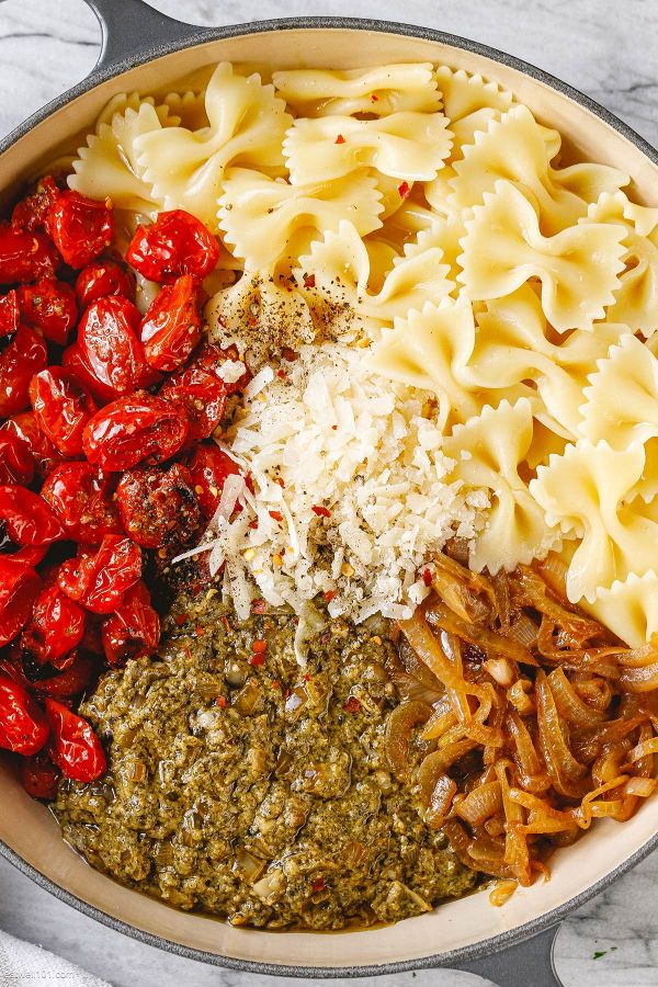 Creamy Pesto Pasta with Roasted Tomatoes